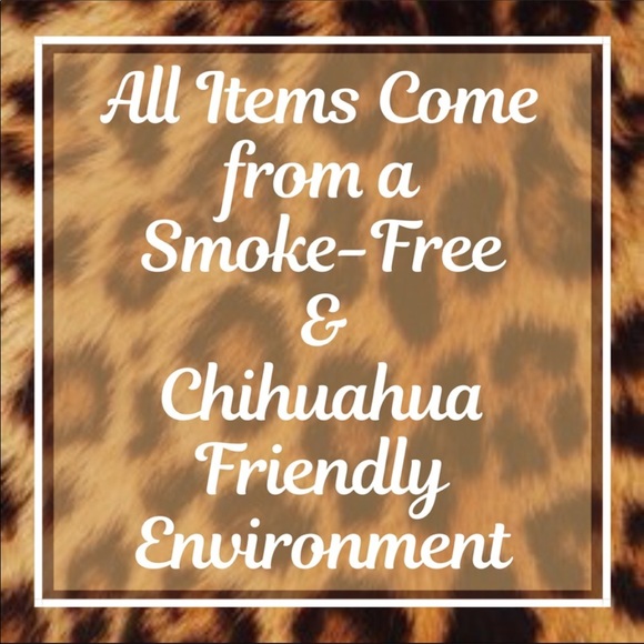 We carry a variety of different jeans! - Picture 2 of 5